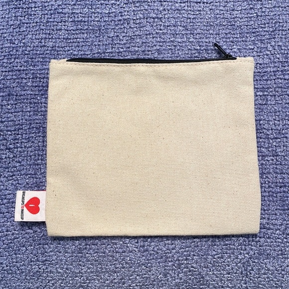 MAKE UP BAG BY BREAKUPS TO MAKEUP. - Picture 2 of 7